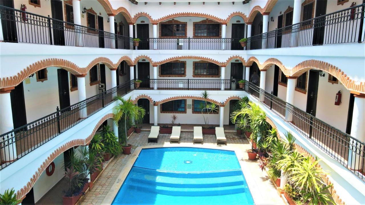 Hotel Colonial Playa Del Carmen Exterior foto